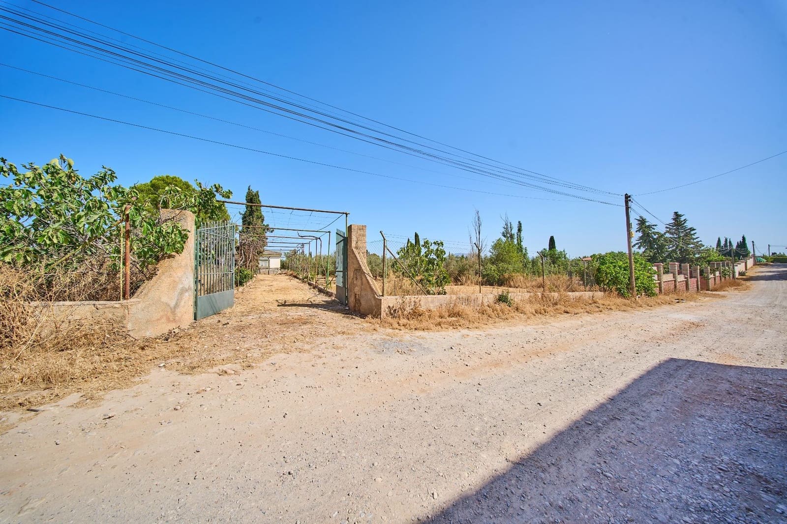 5 bedroom Finca/Country House for sale in Moraleda de Zafayona - € 180,000 (Ref: 9975598)