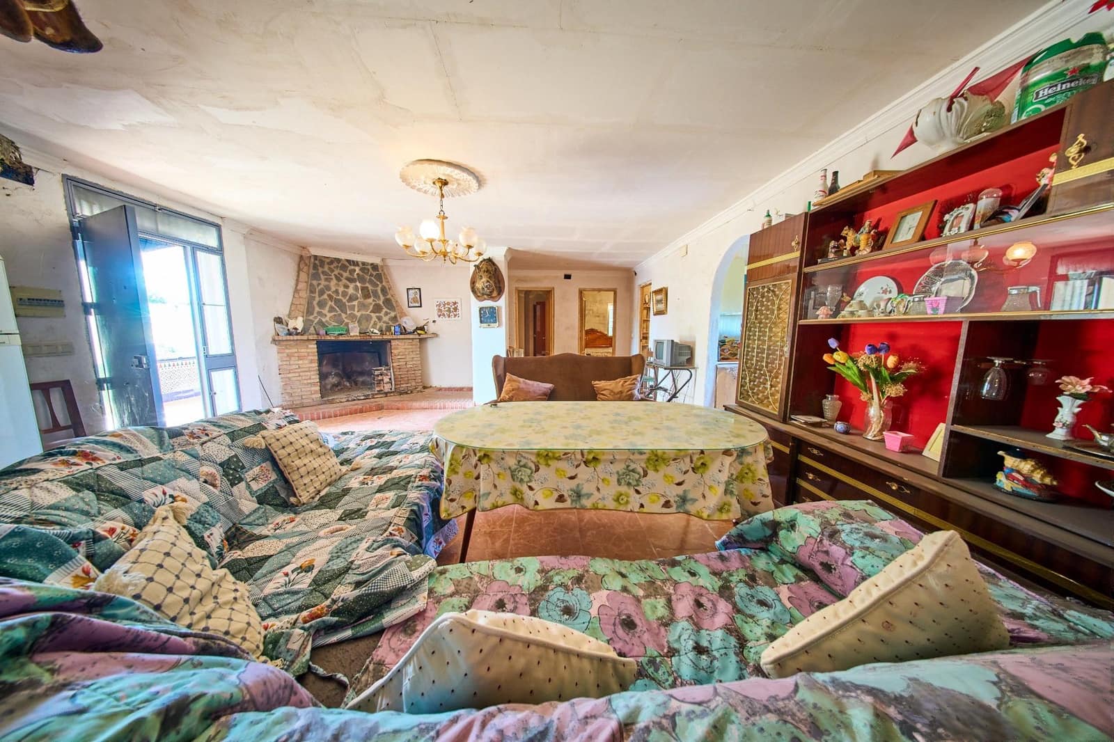 5 bedroom Finca/Country House for sale in Moraleda de Zafayona - € 180,000 (Ref: 9975598)