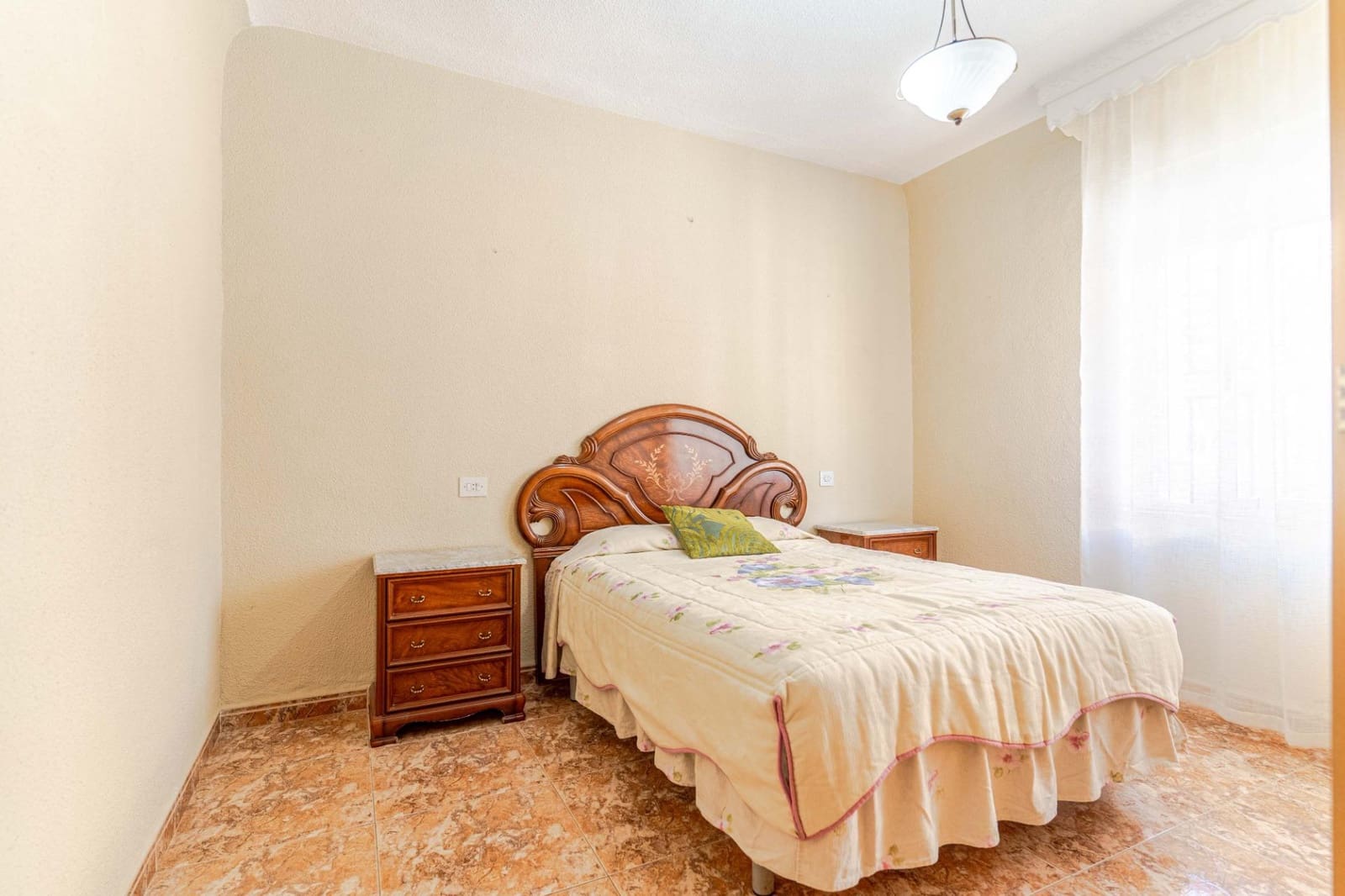 2 bedroom Townhouse for rent in Churriana de la Vega - € 895 (Ref: 9975599)