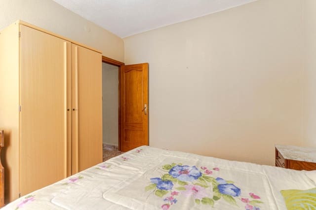 2 soverom Hus til leie i Churriana de la Vega - € 895 (Ref: 9975599)