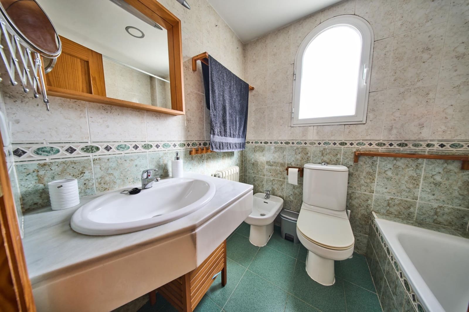 4 Zimmer Villa zu verkaufen in Gojar mit Pool Garage - 299.000 € (Ref: 9977476)