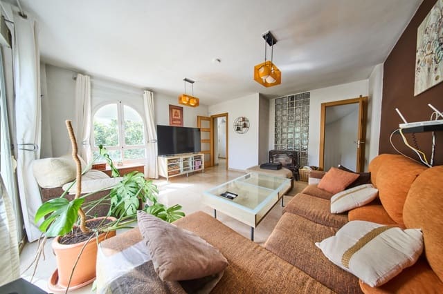 4 soveværelse Villa til salg i Gójar med swimmingpool garage - € 299.000 (Ref: 9977476)