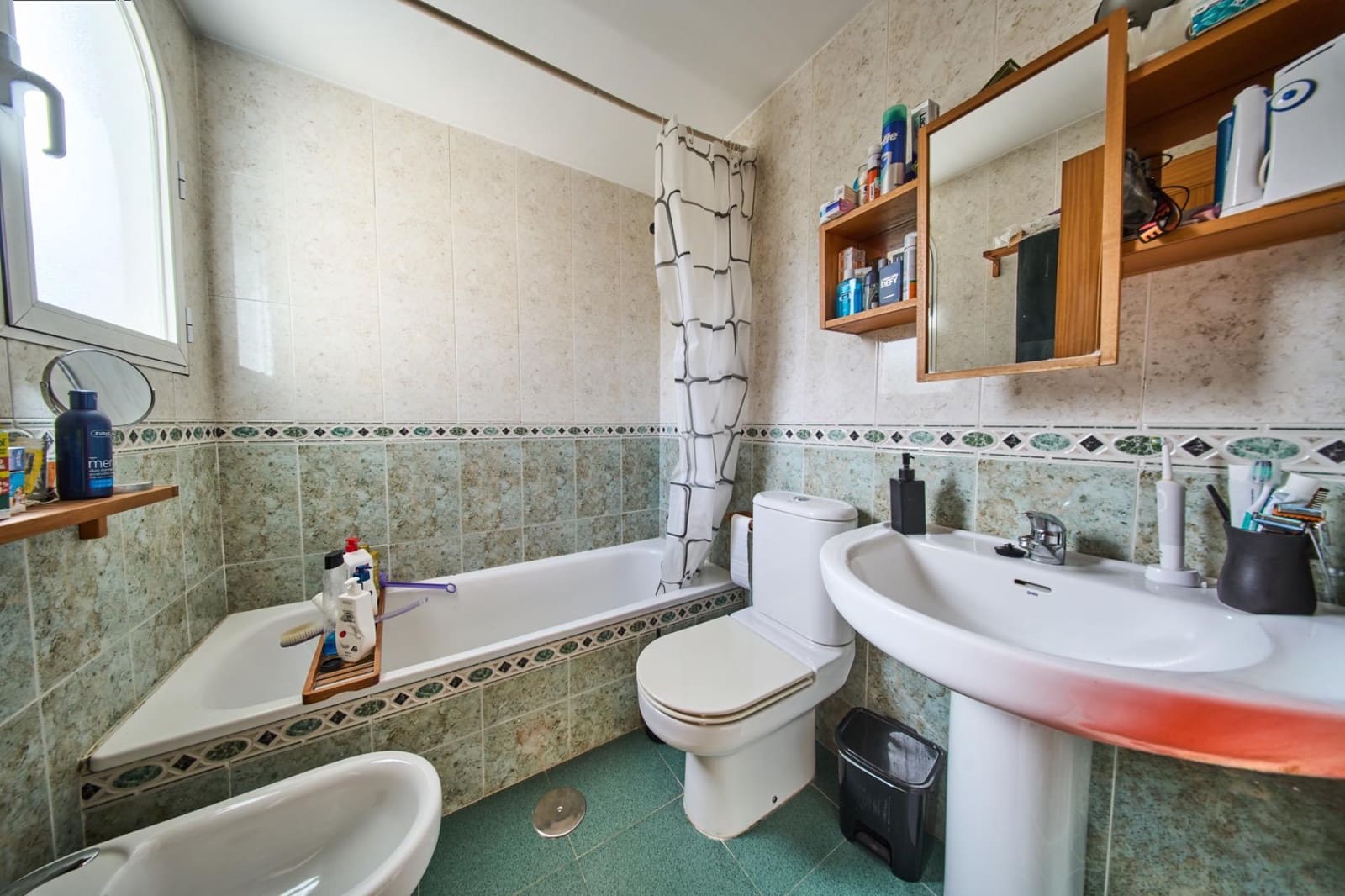 4 Zimmer Villa zu verkaufen in Gojar mit Pool Garage - 299.000 € (Ref: 9977476)