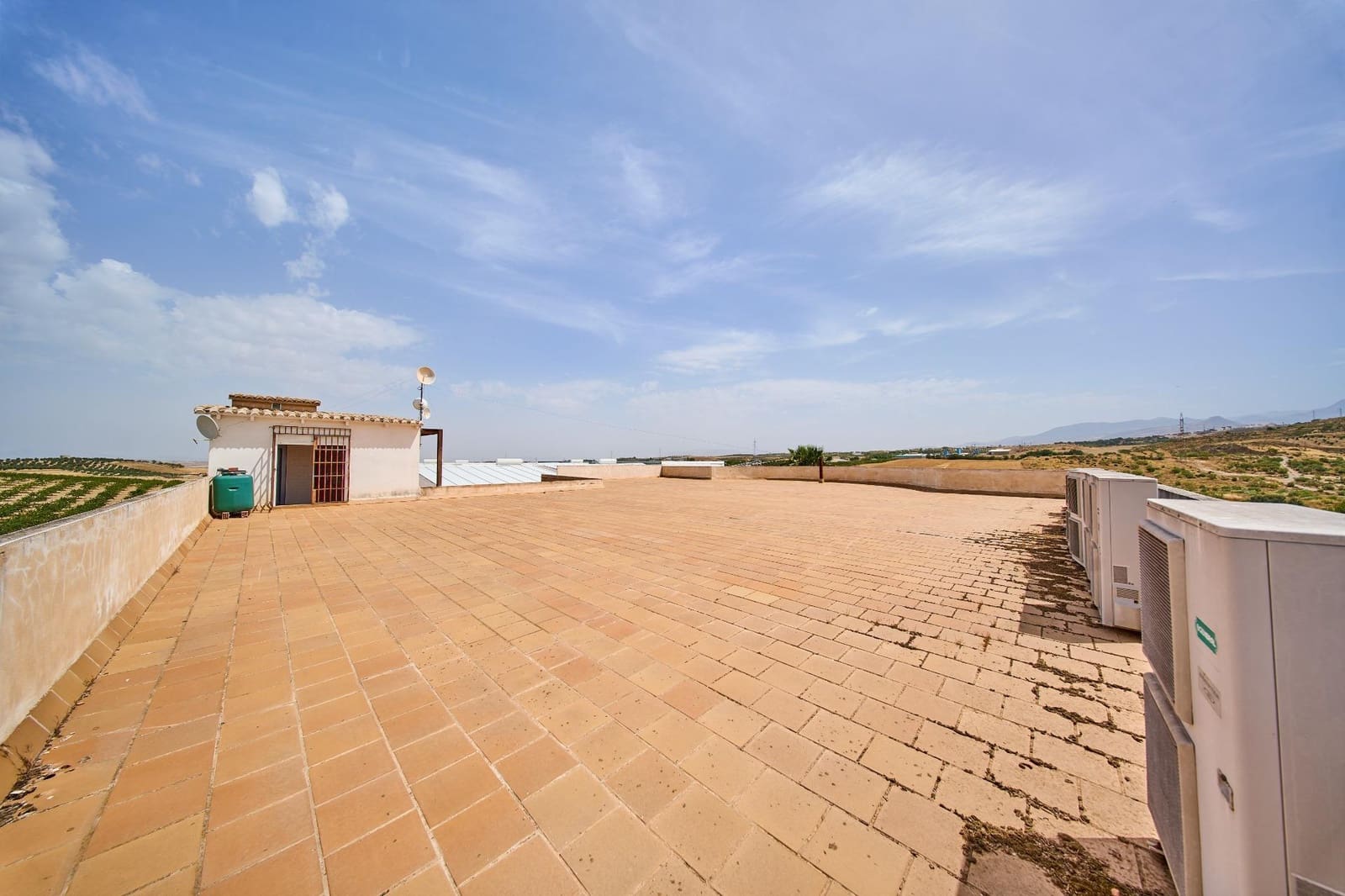 Negocio en Padul en venta - 2.200.000 € (Ref: 9977477)