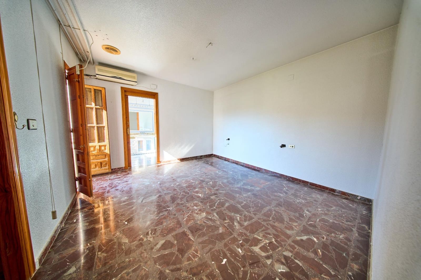 5 sypialnia Willa na sprzedaż w Ogijares z basenem - 420 000 € (Ref: 9977480)