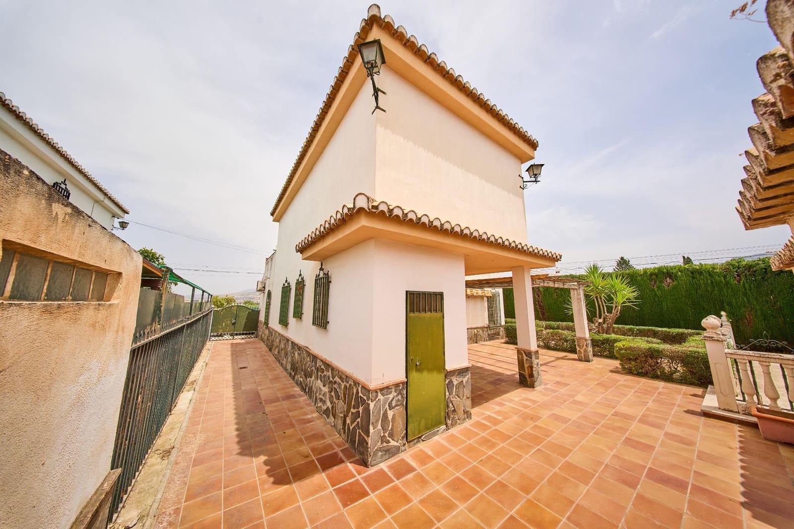 5 sypialnia Willa na sprzedaż w Ogijares z basenem - 420 000 € (Ref: 9977480)