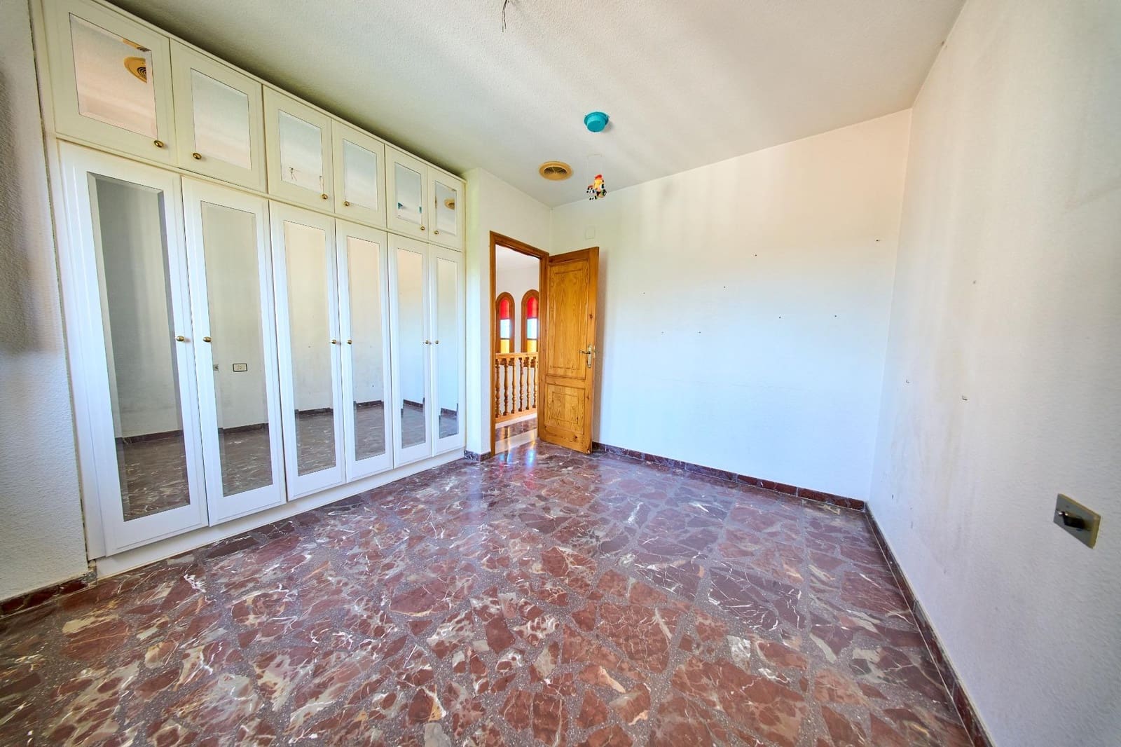 5 sypialnia Willa na sprzedaż w Ogijares z basenem - 420 000 € (Ref: 9977480)