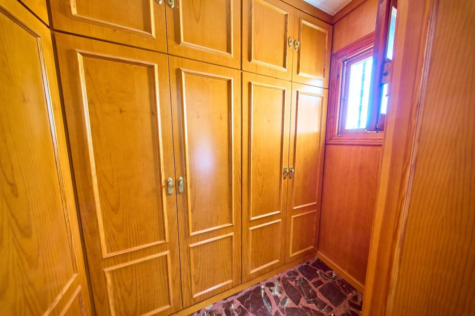5 sypialnia Willa na sprzedaż w Ogijares z basenem - 420 000 € (Ref: 9977480)