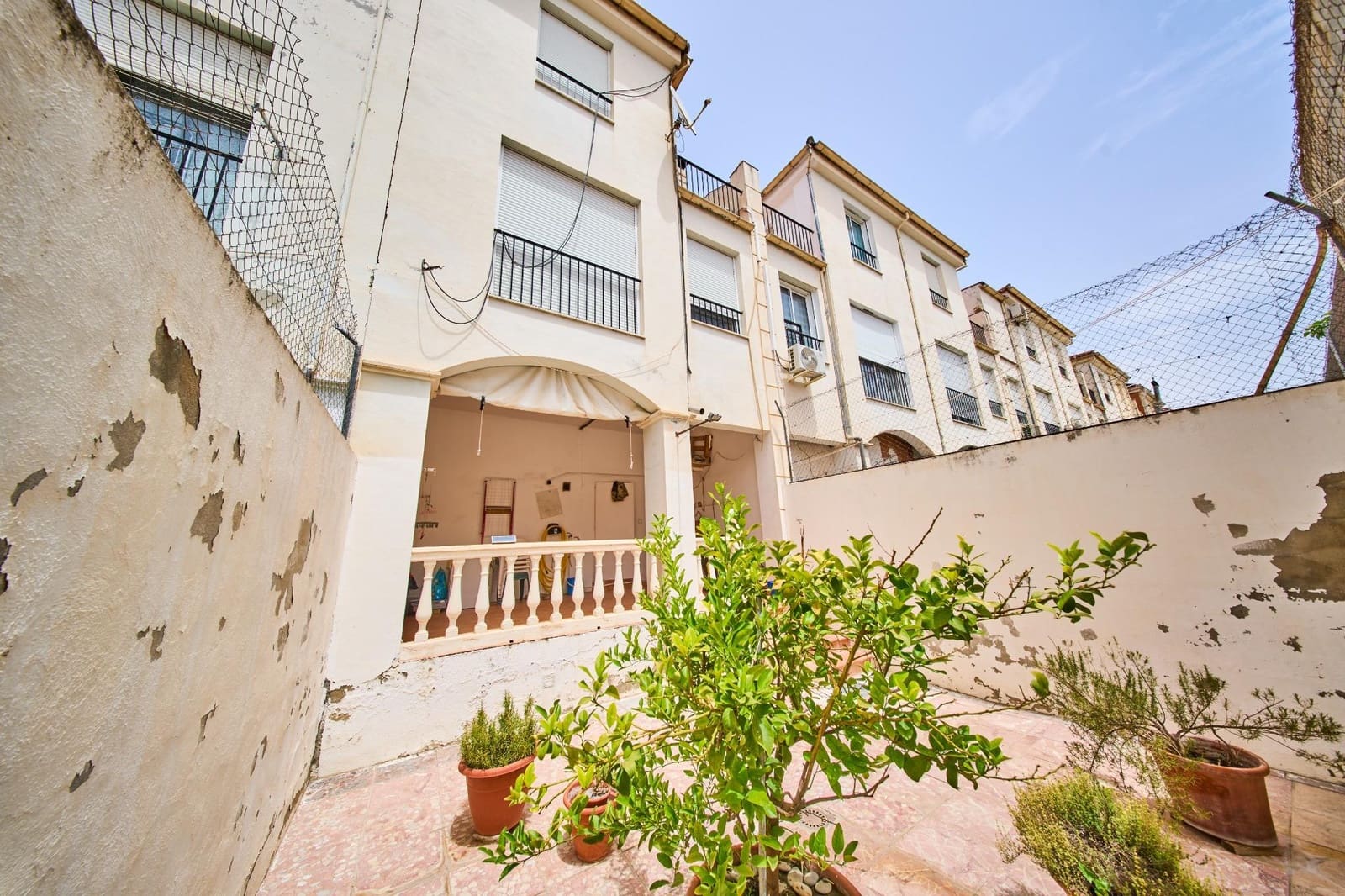 3 bedroom Terraced Villa for sale in Fuente Vaqueros with garage - € 178,500 (Ref: 9979036)