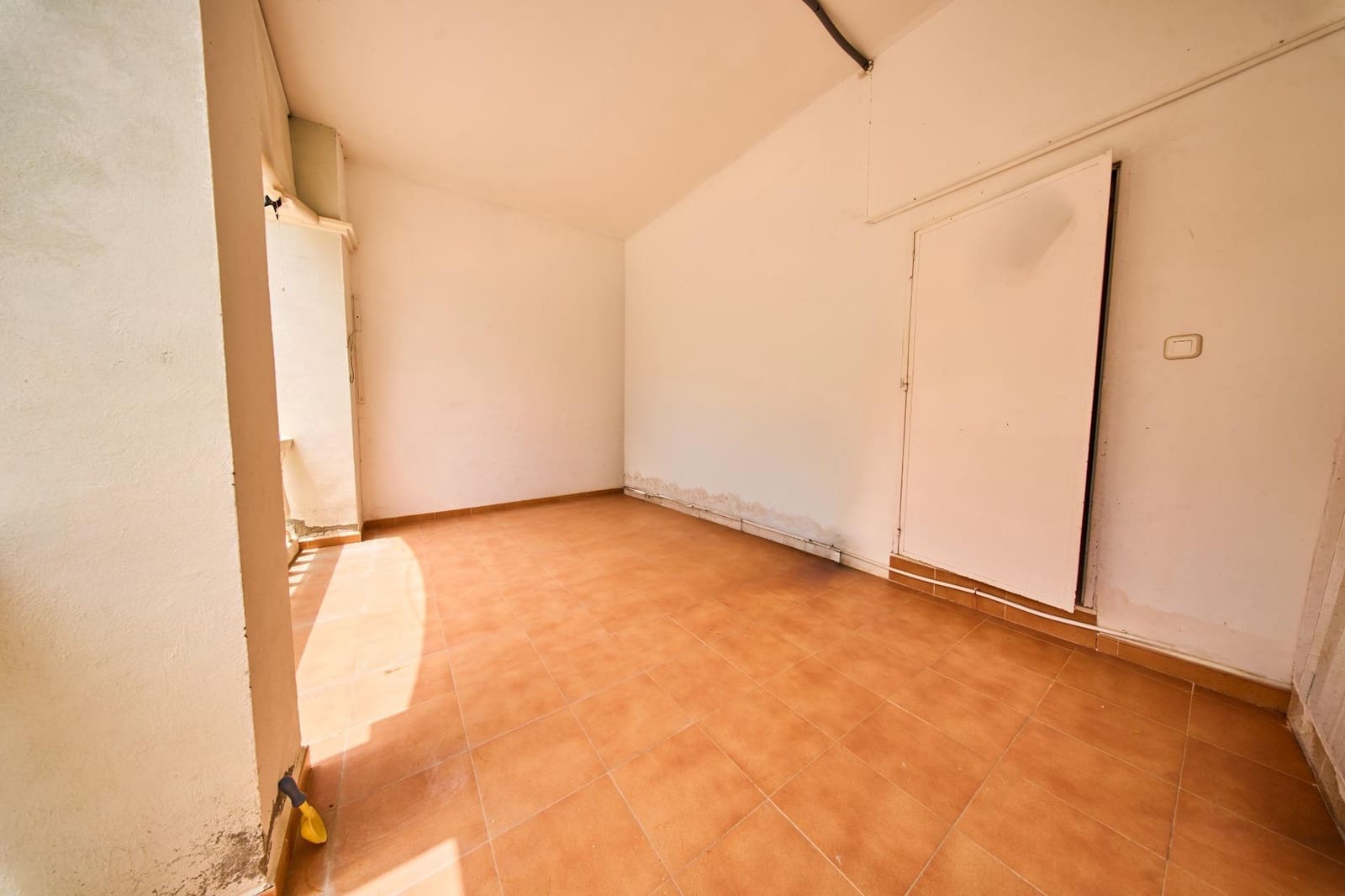 Adosado de 3 habitaciones en Fuente Vaqueros en venta con garaje - 178.500 € (Ref: 9979036)