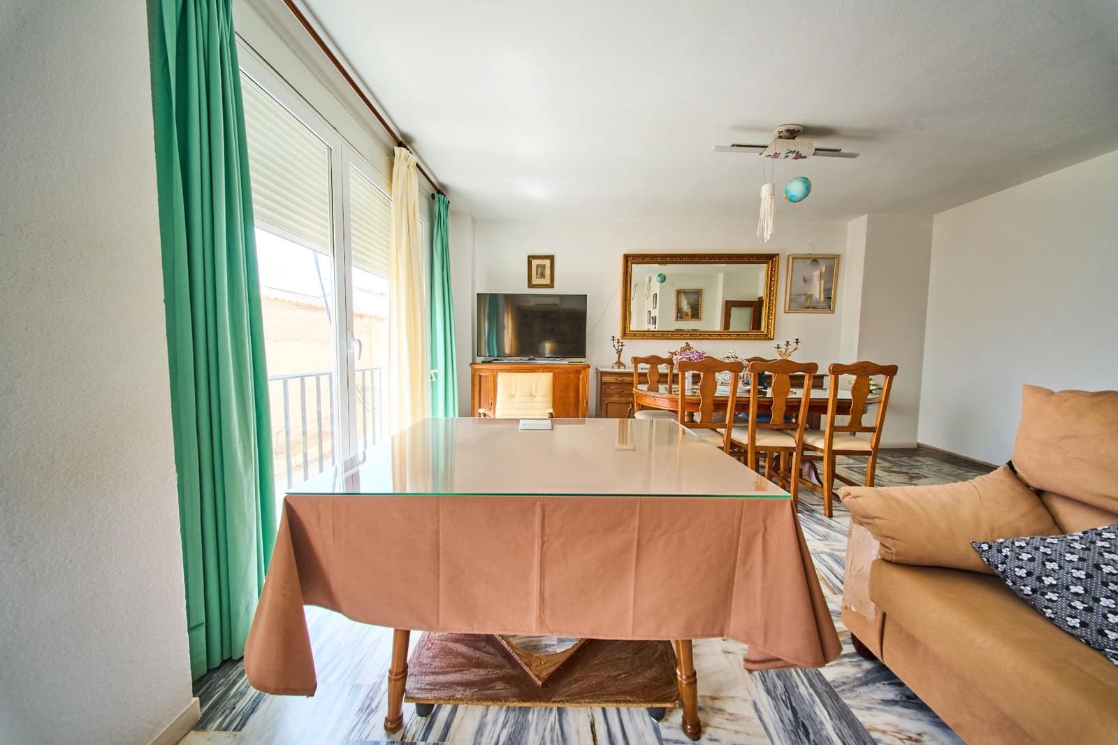 Adosado de 3 habitaciones en Fuente Vaqueros en venta con garaje - 178.500 € (Ref: 9979036)
