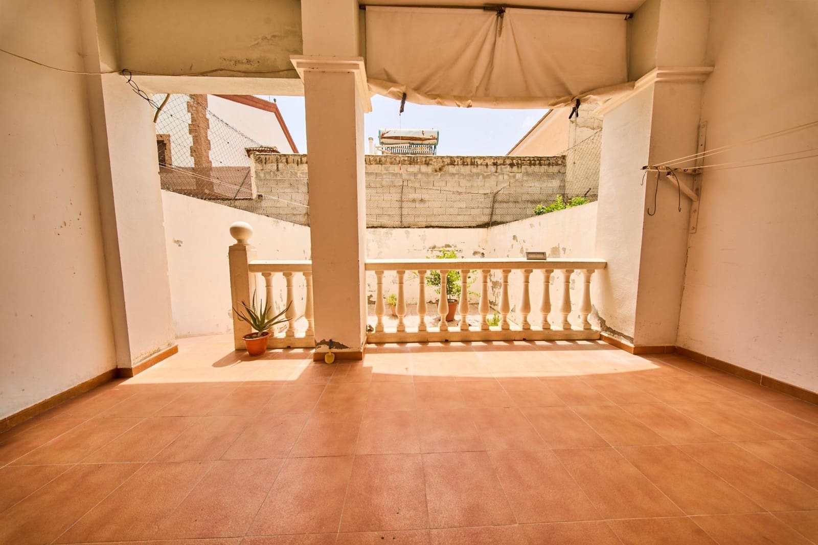 Adosado de 3 habitaciones en Fuente Vaqueros en venta con garaje - 178.500 € (Ref: 9979036)