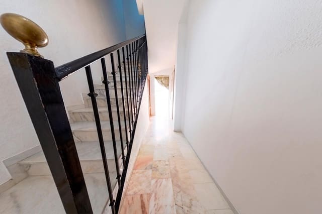 Adosado de 3 habitaciones en Fuente Vaqueros en venta con garaje - 178.500 € (Ref: 9979036)