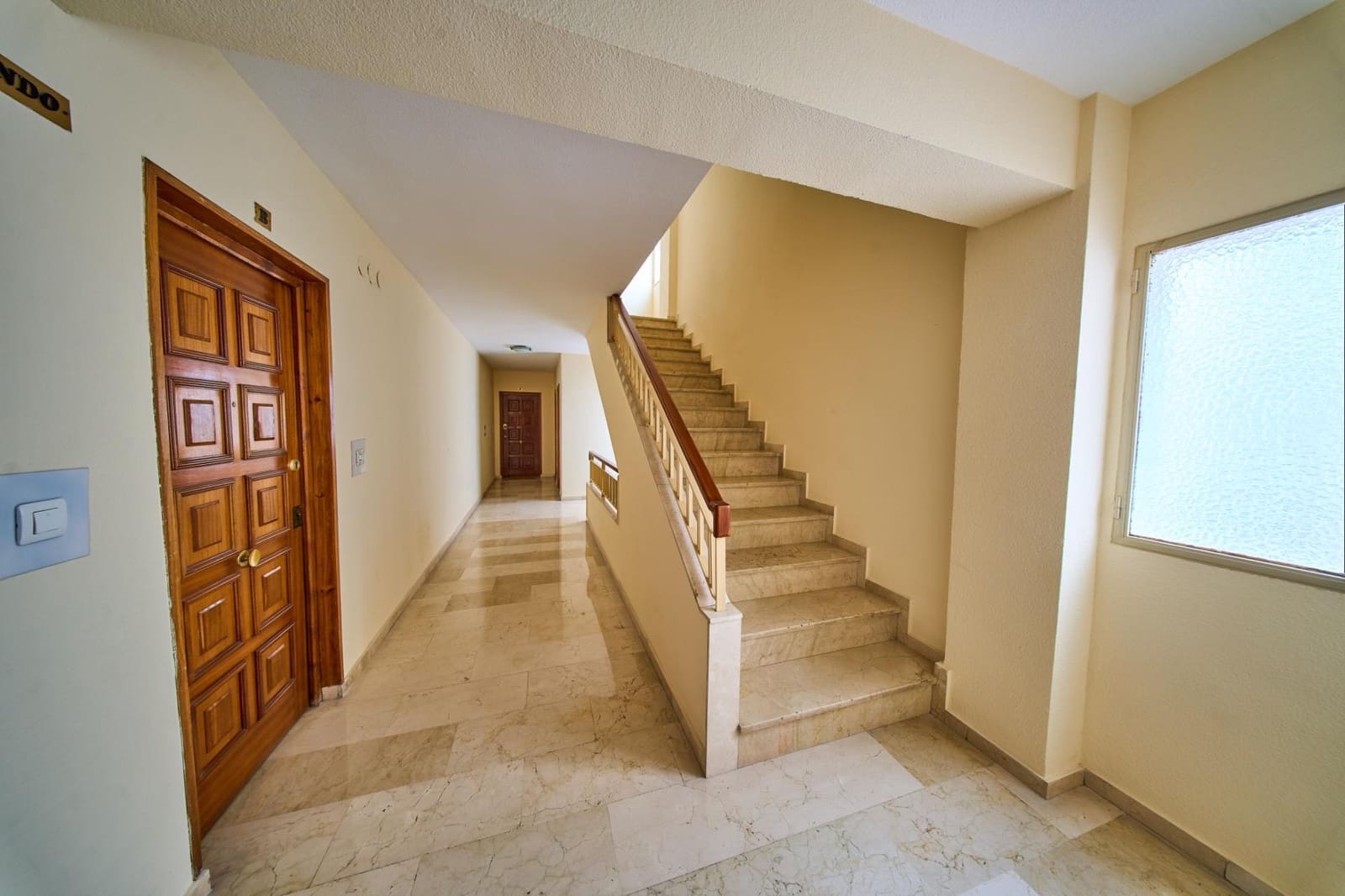 4 camera da letto Appartamento da affittare in Granada citta con garage - 1.100 € (Rif: 9979037)