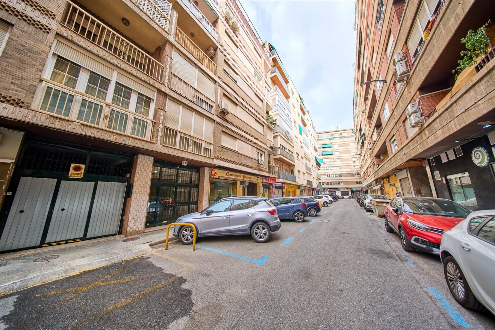4 camera da letto Appartamento da affittare in Granada citta con garage - 1.100 € (Rif: 9979037)
