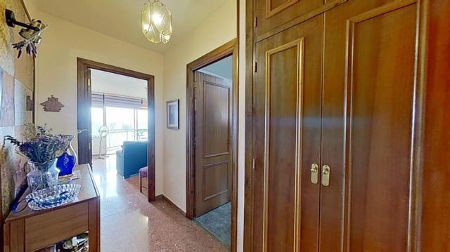 4 soverom Leilighet til salgs i Granada by med garasje - € 300 000 (Ref: 9983140)
