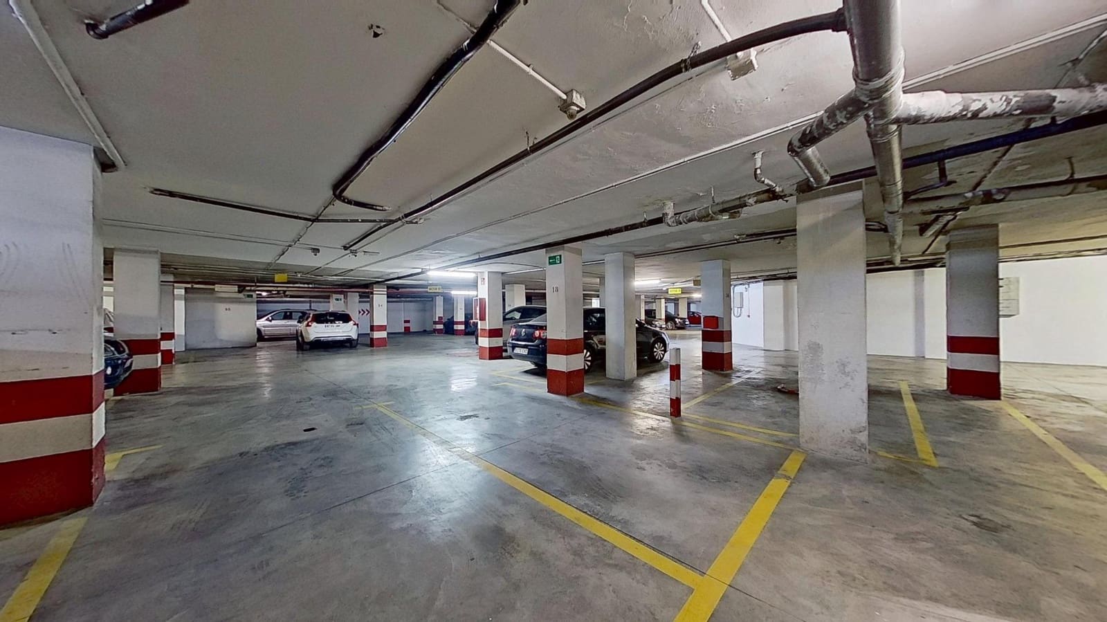 4 makuuhuone Asunto myytävänä paikassa Granada kaupunki mukana 
autotalli - 300 000 € (Ref: 9983140)