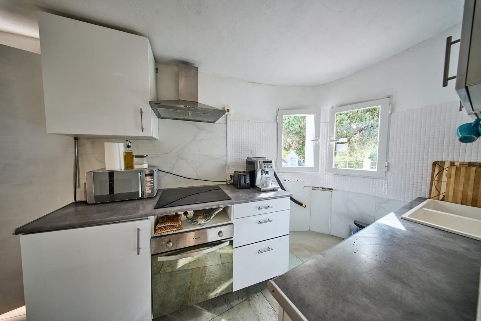 3 soveværelse Finca/Landehus til salg i Otura med swimmingpool - € 550.000 (Ref: 9985127)