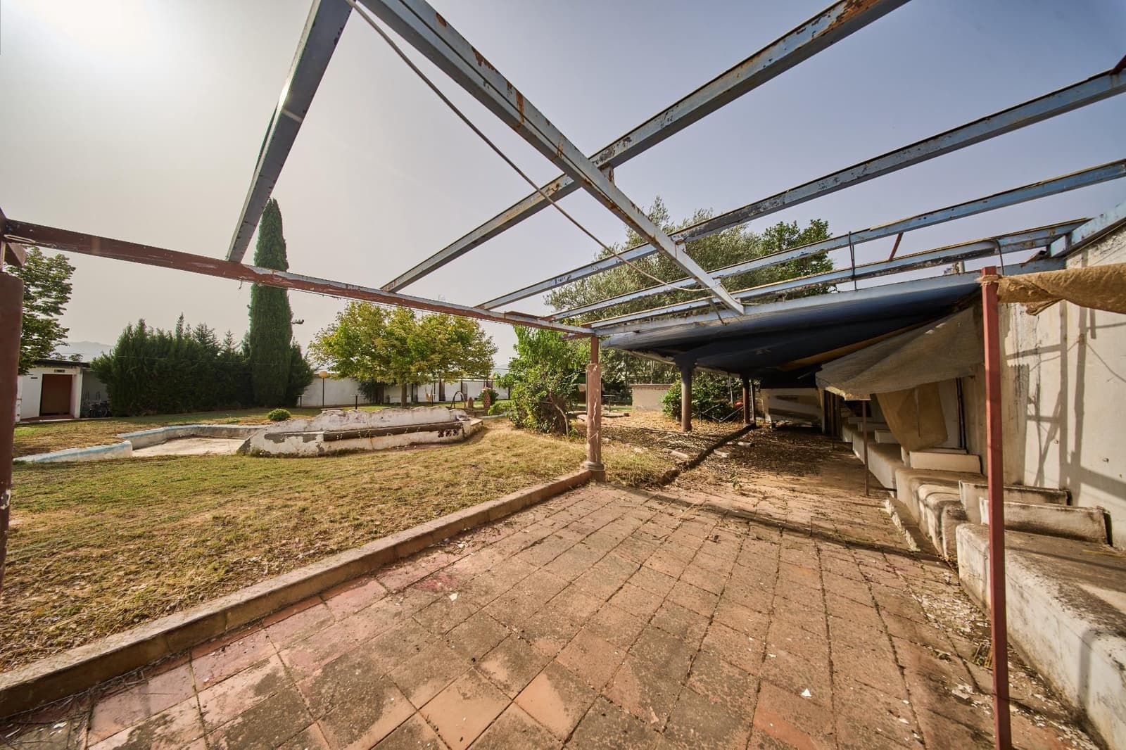 3 soveværelse Finca/Landehus til salg i Otura med swimmingpool - € 550.000 (Ref: 9985127)