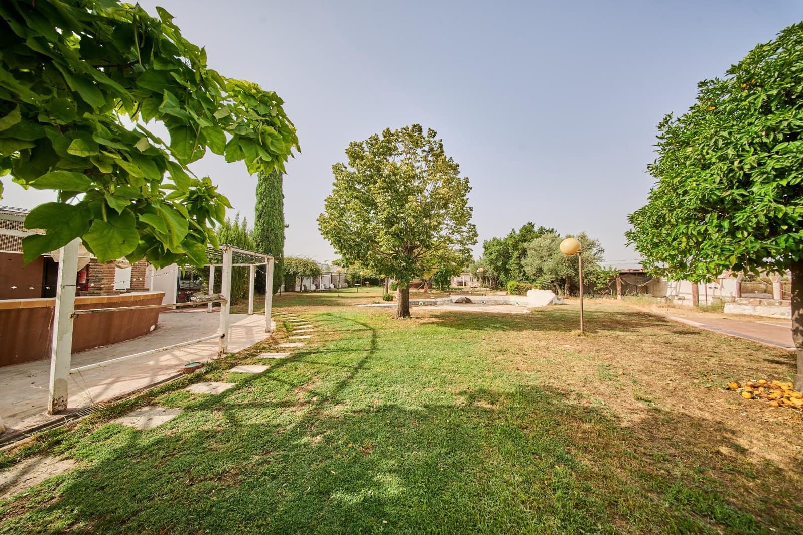 3 soveværelse Finca/Landehus til salg i Otura med swimmingpool - € 550.000 (Ref: 9985127)