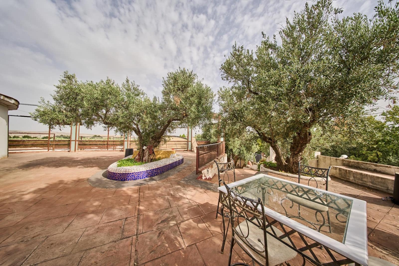 3 soveværelse Finca/Landehus til salg i Otura med swimmingpool - € 550.000 (Ref: 9985127)