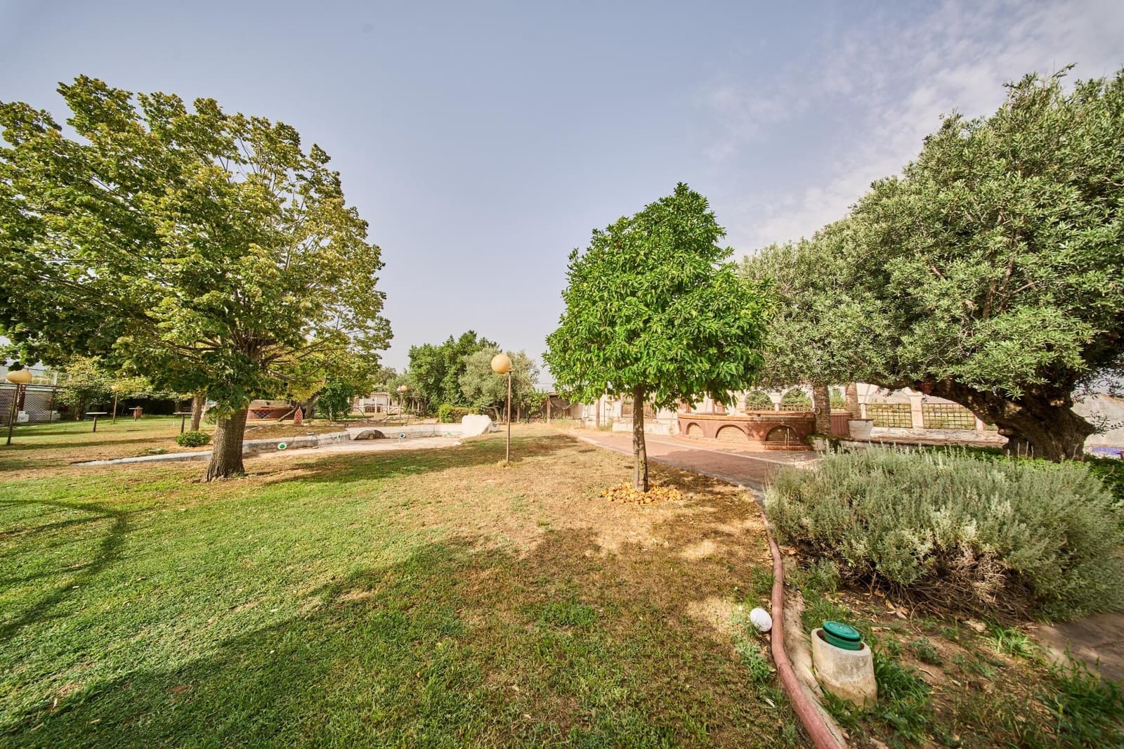 3 soveværelse Finca/Landehus til salg i Otura med swimmingpool - € 550.000 (Ref: 9985127)