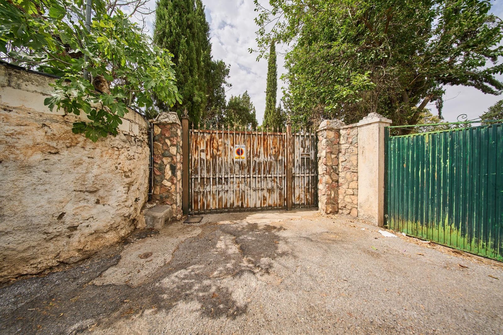 Działka budowlana na sprzedaż w La Zubia - 998 000 € (Ref: 9985130)