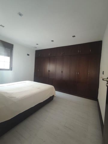 3 bedroom Flat for rent in Zaidin, Granada city - € 850 (Ref: 9986984)