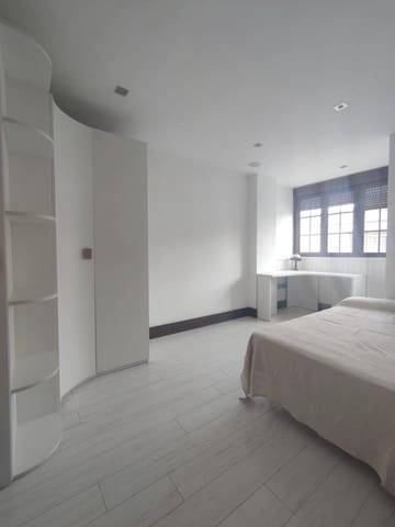 3 bedroom Flat for rent in Zaidin, Granada city - € 850 (Ref: 9986984)