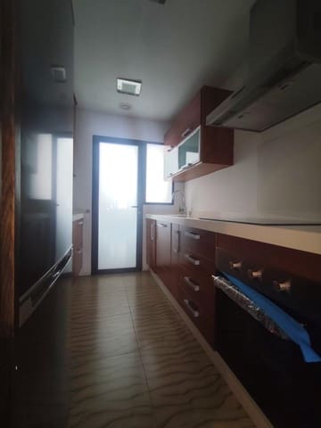 3 bedroom Flat for rent in Zaidin, Granada city - € 850 (Ref: 9986984)
