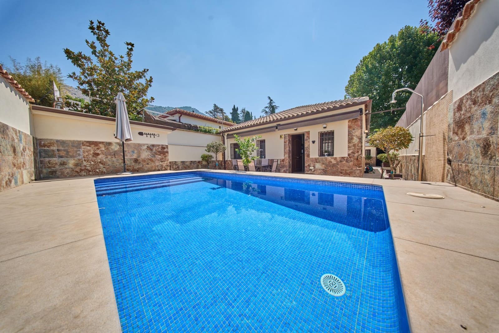 2 chambre Appartement à vendre à Alfacar avec piscine - 255 000 € (Ref: 9990871)