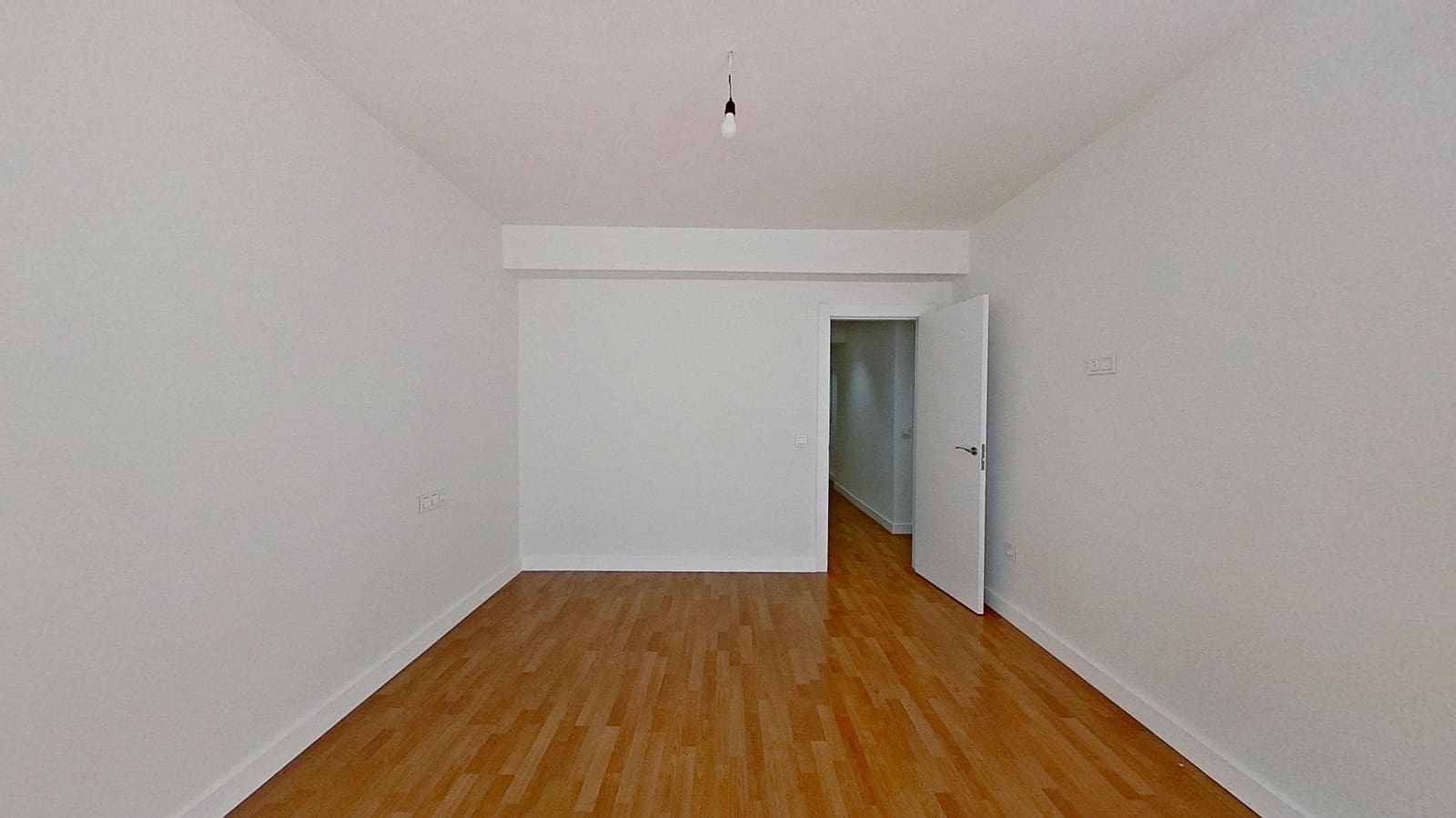 Piso de 3 habitaciones en Granada ciudad en venta - 350.000 € (Ref: 9994408)