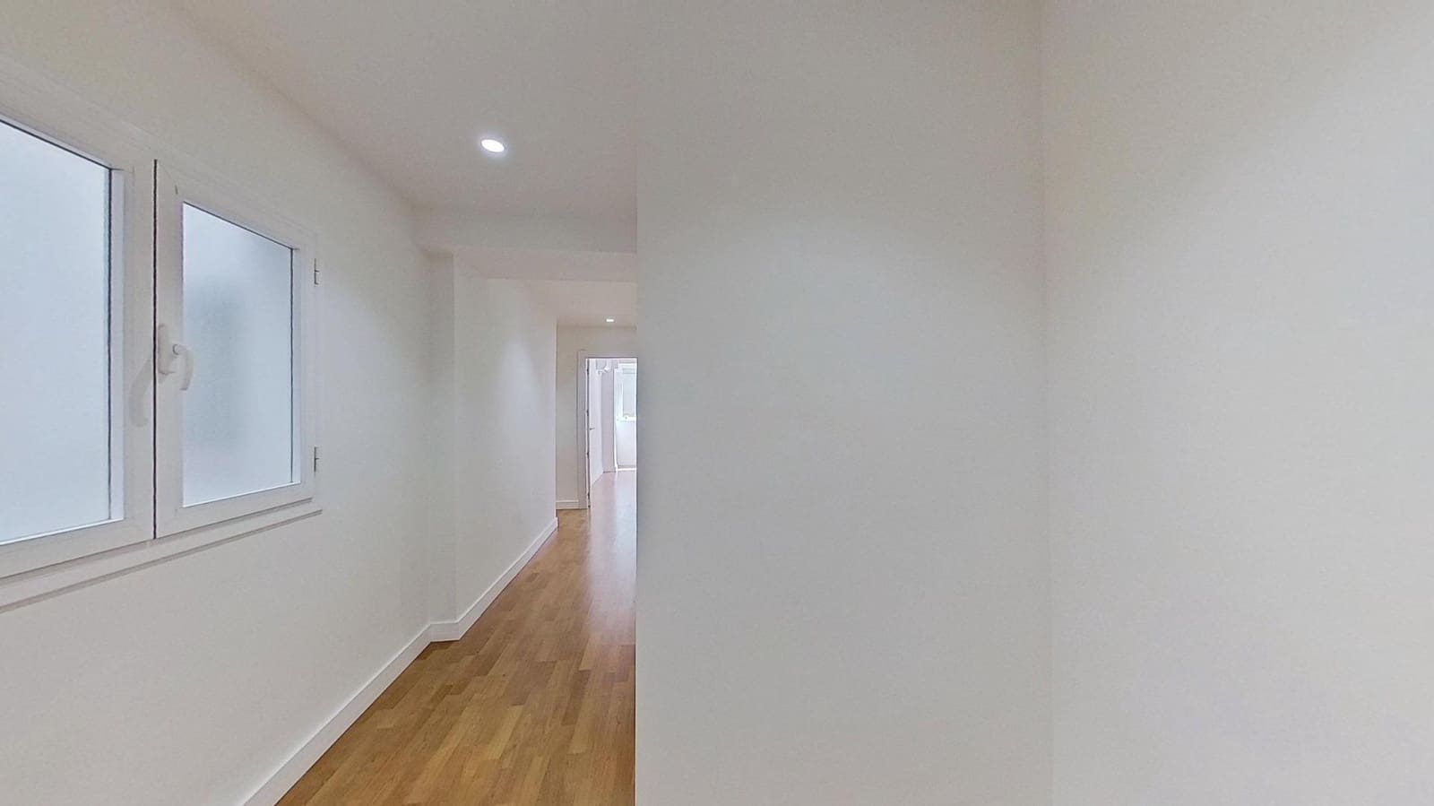Piso de 3 habitaciones en Granada ciudad en venta - 350.000 € (Ref: 9994408)