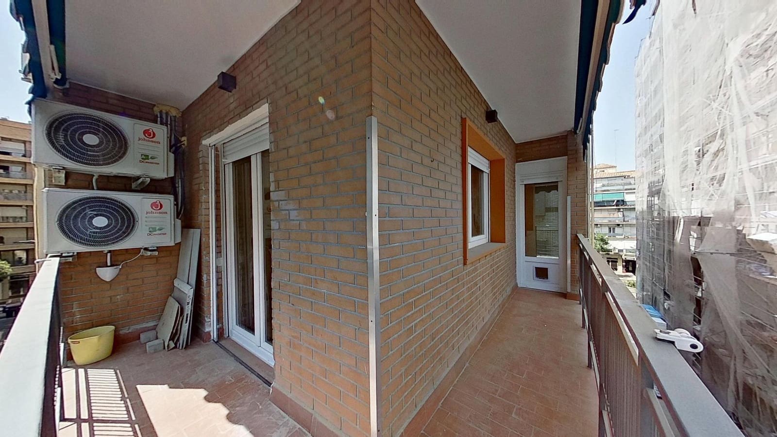 Piso de 3 habitaciones en Granada ciudad en venta - 350.000 € (Ref: 9994408)