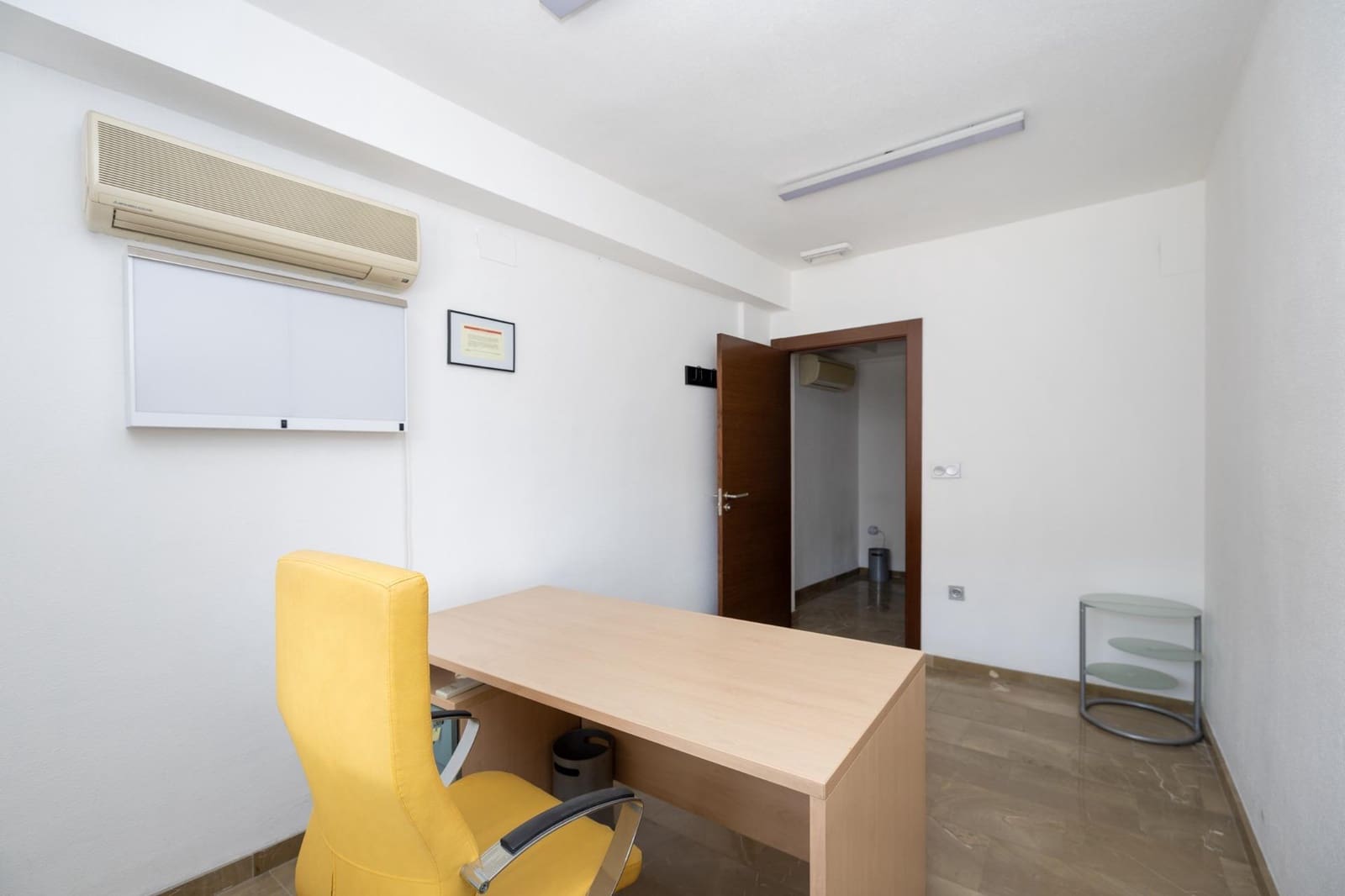 5 Zimmer Büro zu verkaufen in Granada Stadt - 470.000 € (Ref: 9994409)