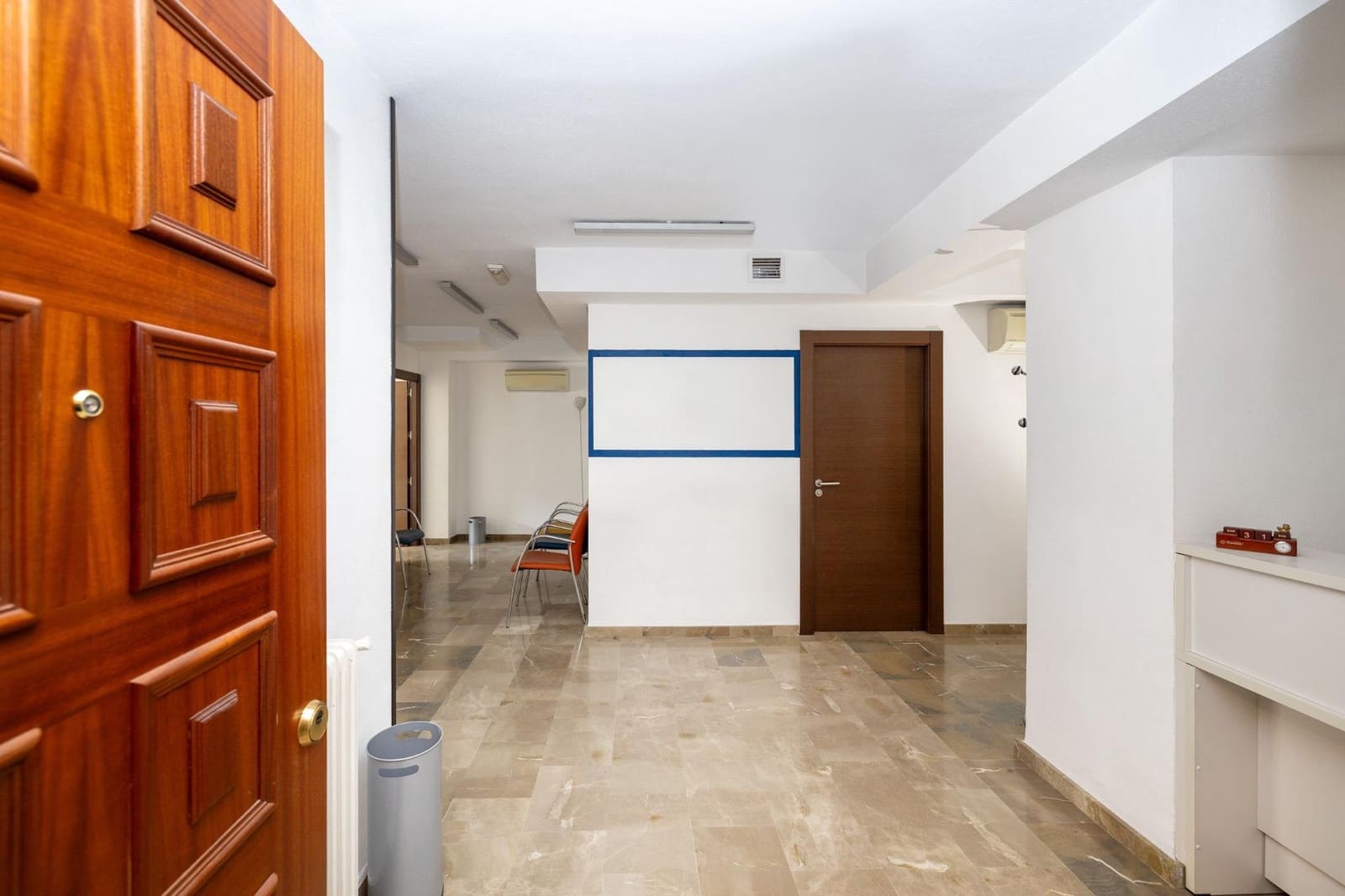 5 Zimmer Büro zu verkaufen in Granada Stadt - 470.000 € (Ref: 9994409)
