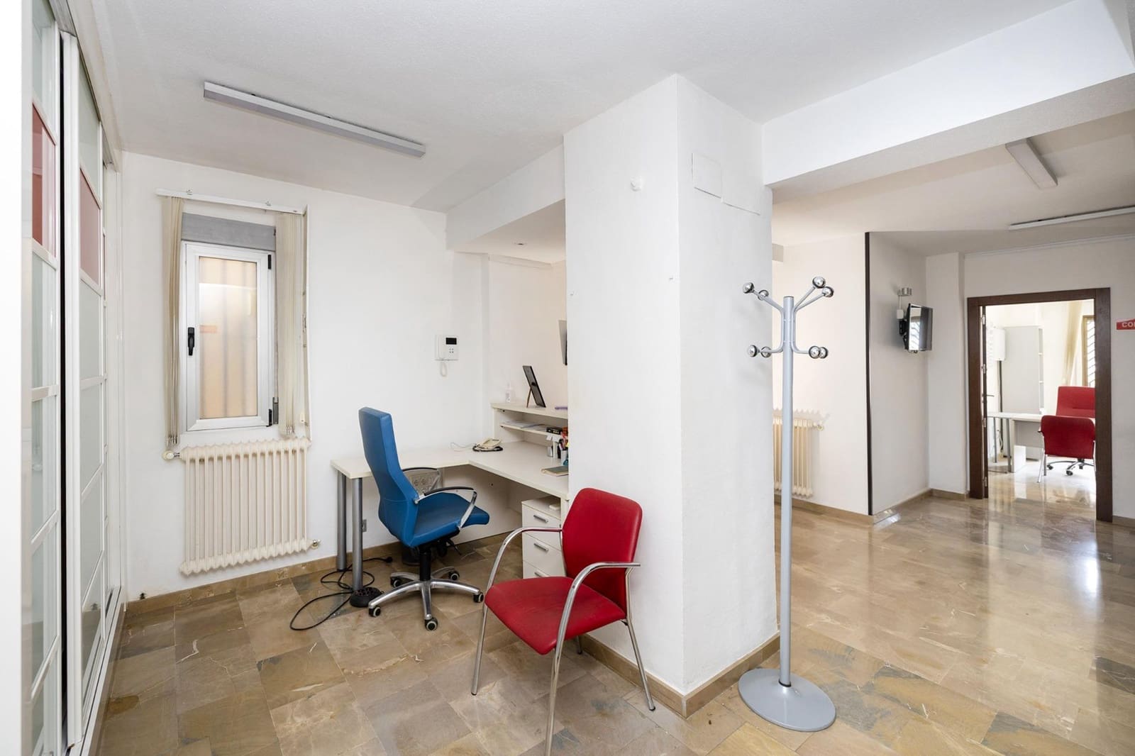 5 Zimmer Büro zu verkaufen in Granada Stadt - 470.000 € (Ref: 9994409)