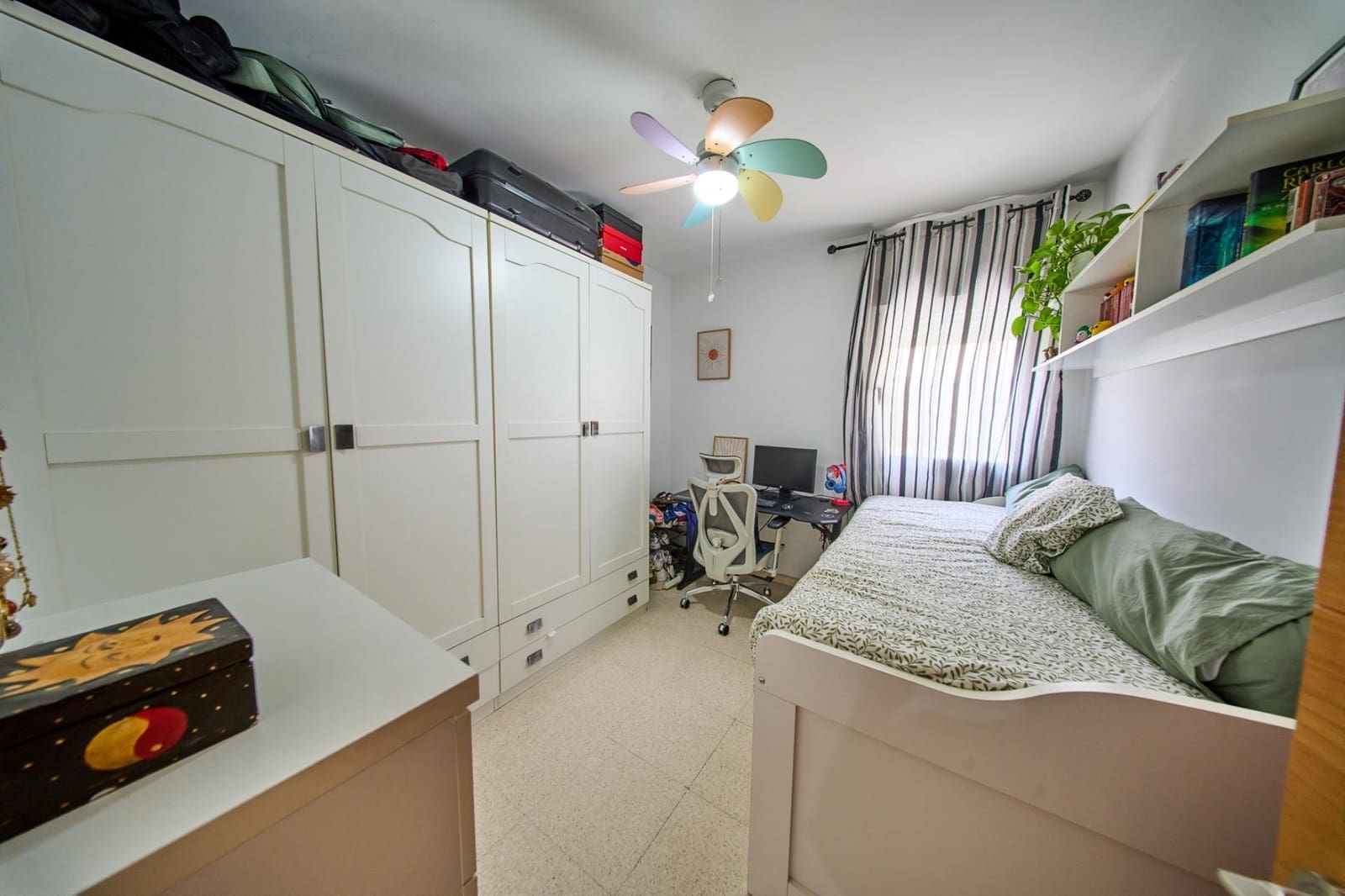 Piso de 2 habitaciones en Granada ciudad en venta con piscina - 280.000 € (Ref: 9994410)