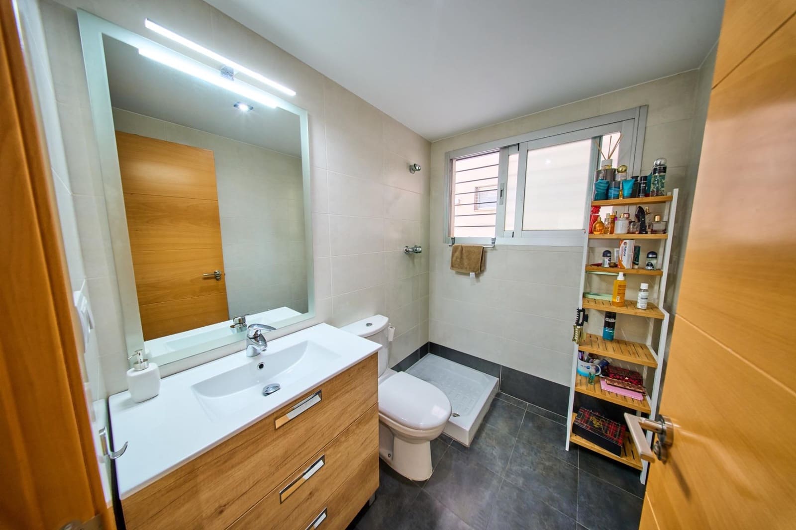 Piso de 2 habitaciones en Granada ciudad en venta con piscina - 280.000 € (Ref: 9994410)