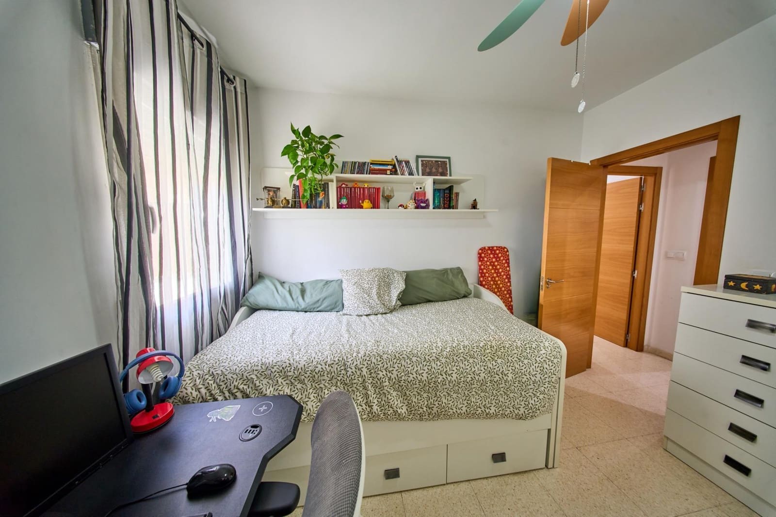 Piso de 2 habitaciones en Granada ciudad en venta con piscina - 280.000 € (Ref: 9994410)