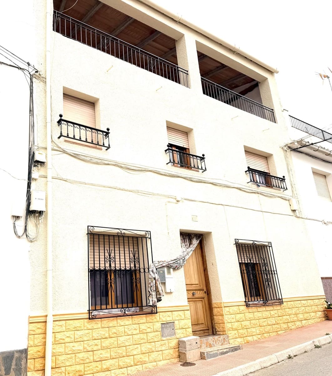 4 camera da letto Casa in vendita in Cullar con garage - 95.000 € (Rif: 9994412)