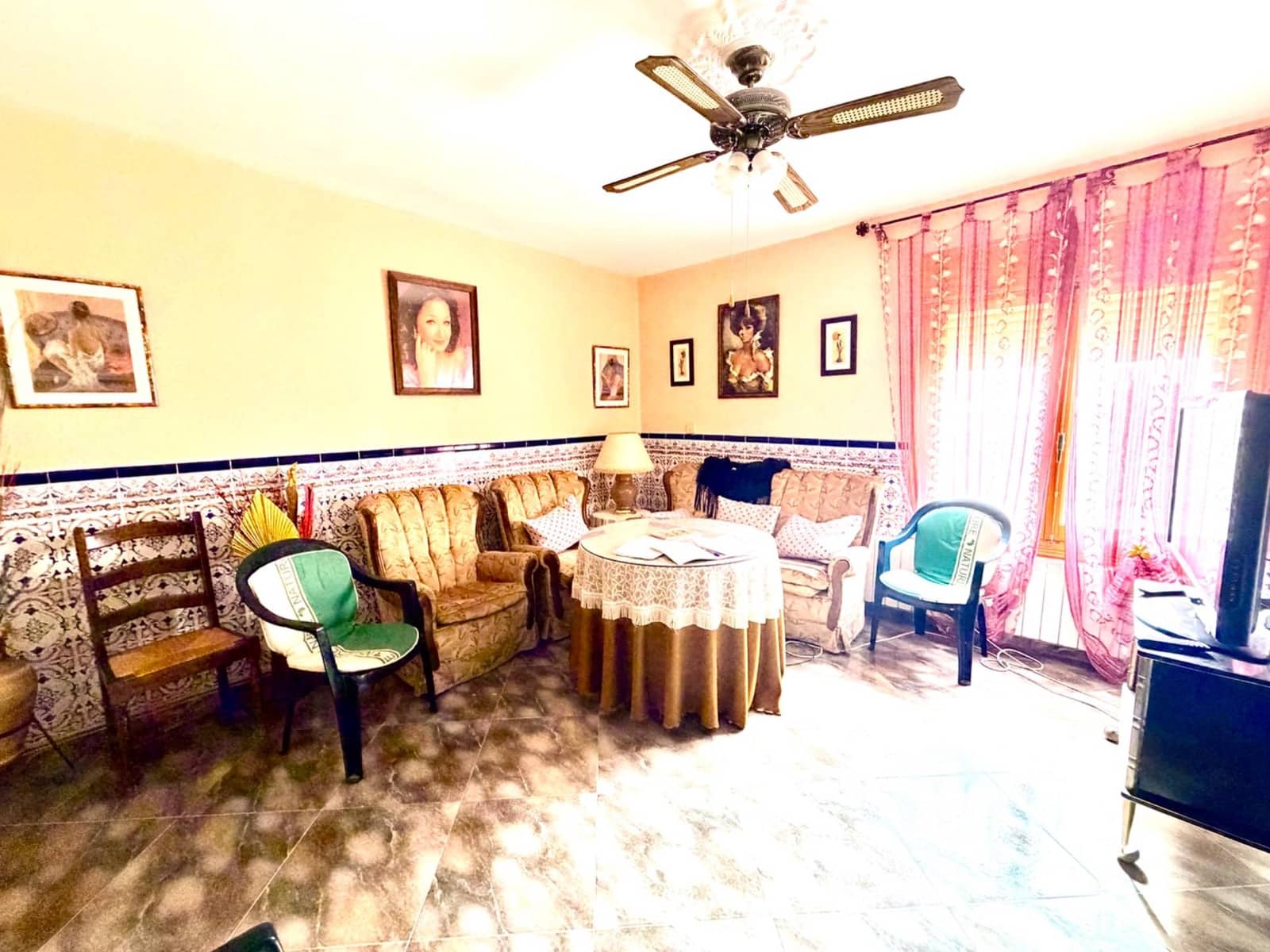 4 camera da letto Casa in vendita in Cullar con garage - 95.000 € (Rif: 9994412)