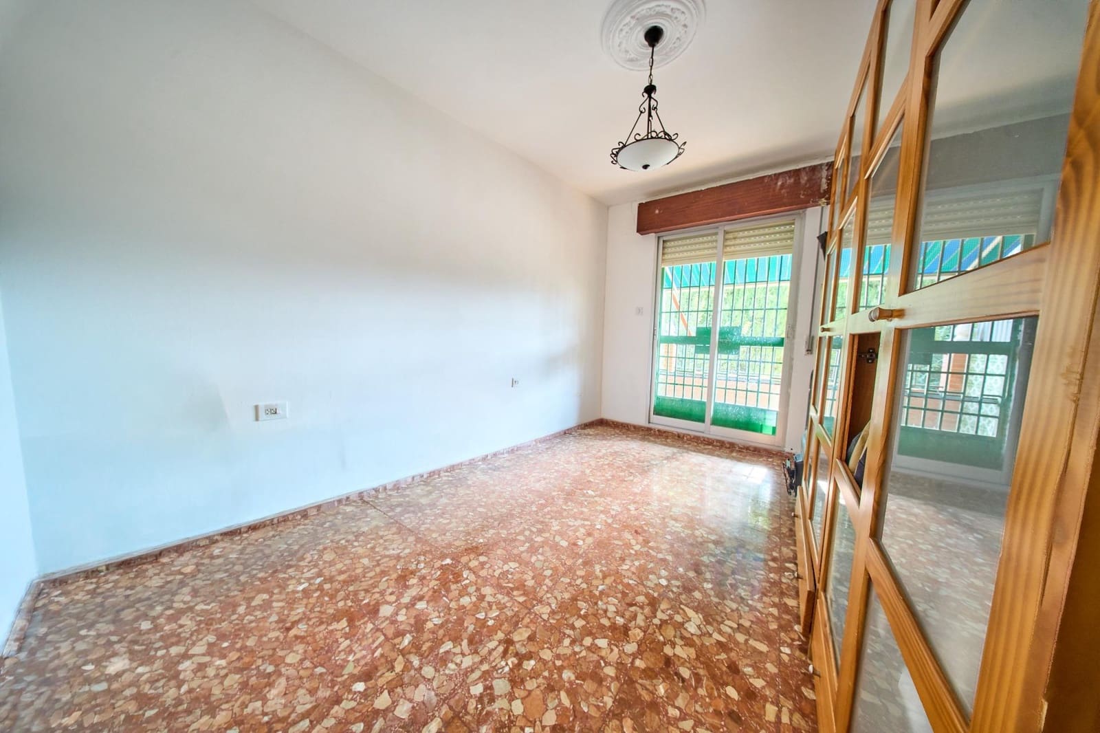 4 soveværelse Villa til salg i Pulianas med swimmingpool garage - € 339.000 (Ref: 9997237)