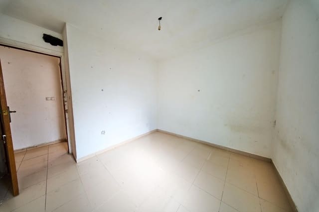 Adosado de 4 habitaciones en Albaicin, Granada ciudad en venta - 135.000 € (Ref: 9997238)