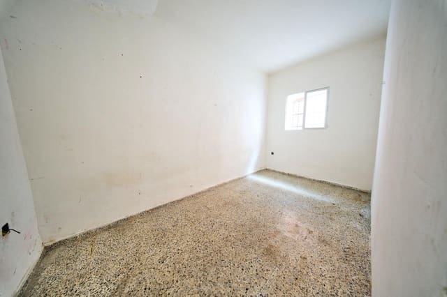 Adosado de 4 habitaciones en Albaicin, Granada ciudad en venta - 135.000 € (Ref: 9997238)