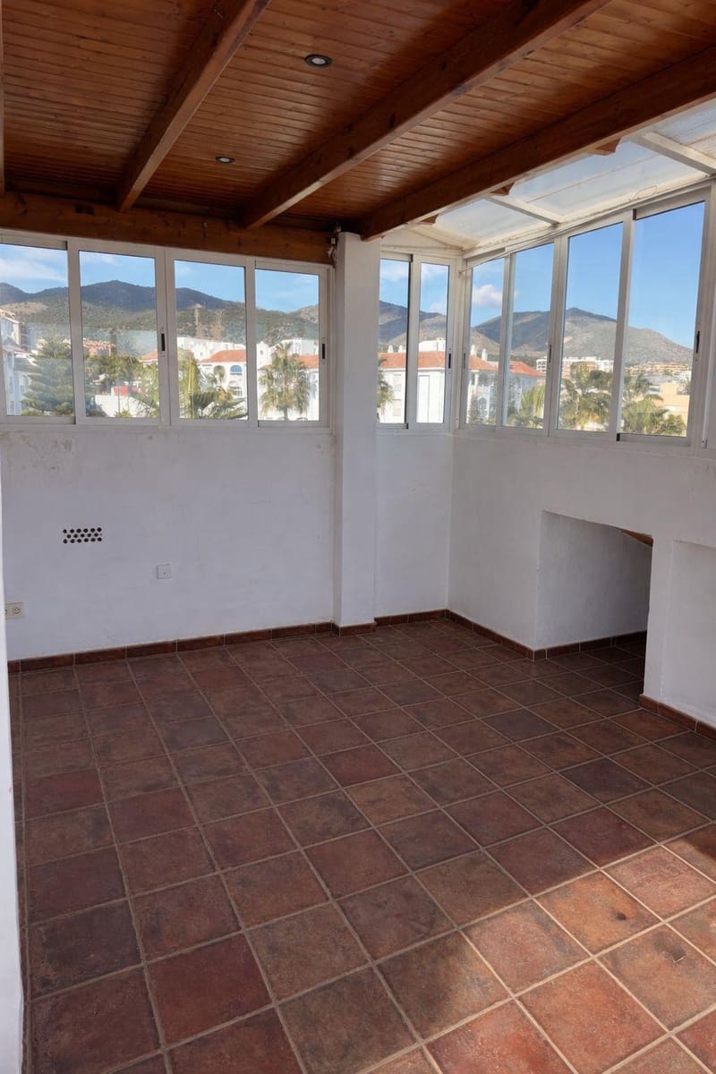 4 soverom Penthouse til salgs i Torremolinos med svømmebasseng garasje - € 540 000 (Ref: 9998935)