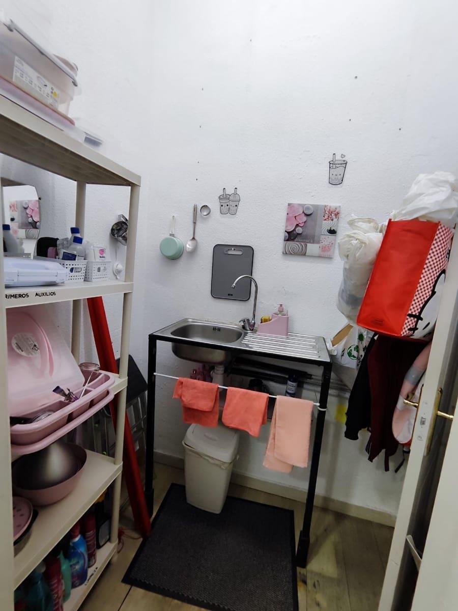 Commerciale da affittare in Granada citta - 875 € (Rif: 9998937)