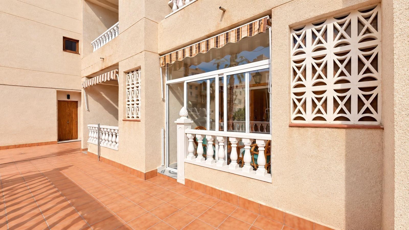 1 soverom Leilighet til salgs i Torrevieja med svømmebasseng - € 144 900 (Ref: 10086351)