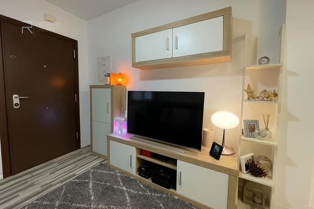 2 bedroom Bungalow for sale in Aguas Nuevas, Torrevieja with pool - € 175,000 (Ref: 8348864)