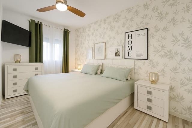 2 bedroom Bungalow for sale in Aguas Nuevas, Torrevieja with pool - € 175,000 (Ref: 8348864)